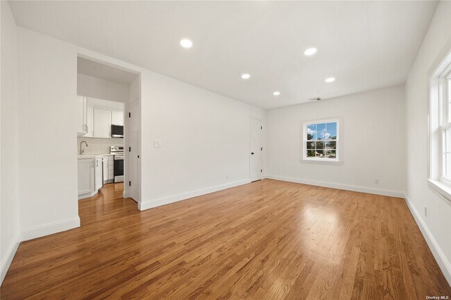 Foto del edificio - 3914 Waverly Ave