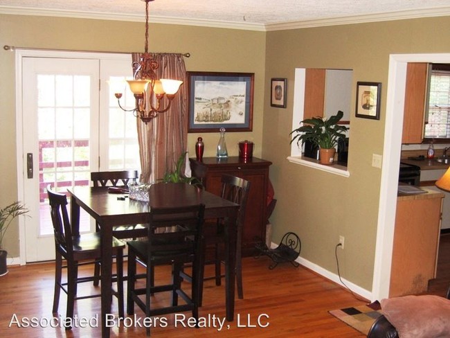Building Photo - 3 br, 2.5 bath House - 968 Liberty Oaks Court