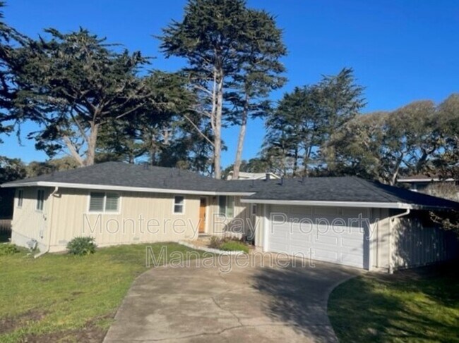Foto del edificio - 1100 Pico Ave