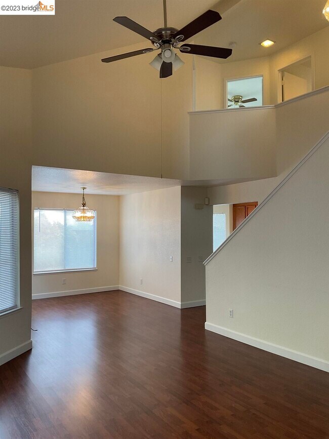 Building Photo - 935 Elk Run Terrace