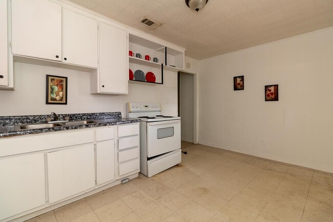Building Photo - 1429 Jo Ellen Cir