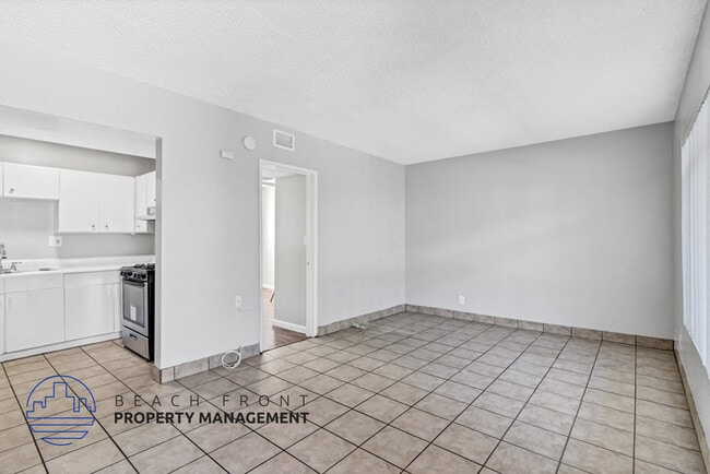 Building Photo - 709-15 Northgate