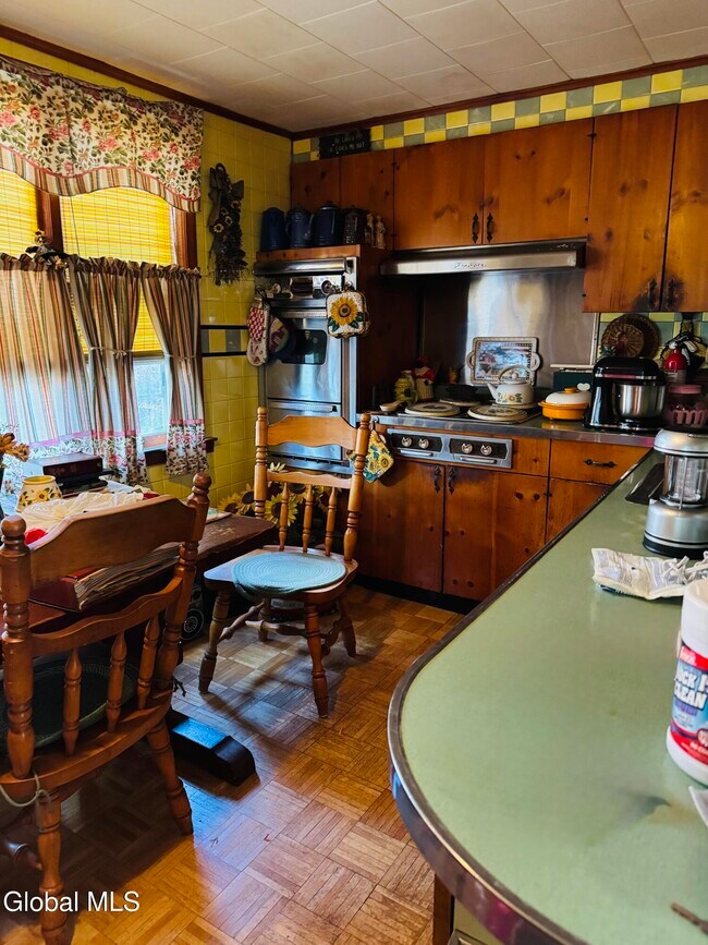 Building Photo - 2970 Salisbury Pl