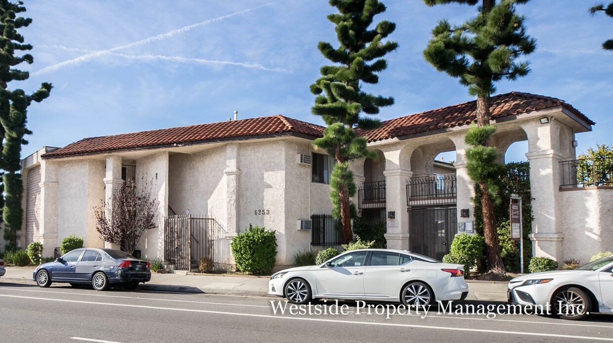 Primary Photo - Downstairs 1+1 Prime North Hollywood Neigh...