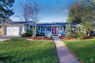 Building Photo - 2261 W Briarwood Ave