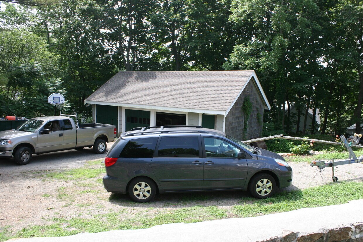 Building Photo - 125 Mount Pleasant Ave