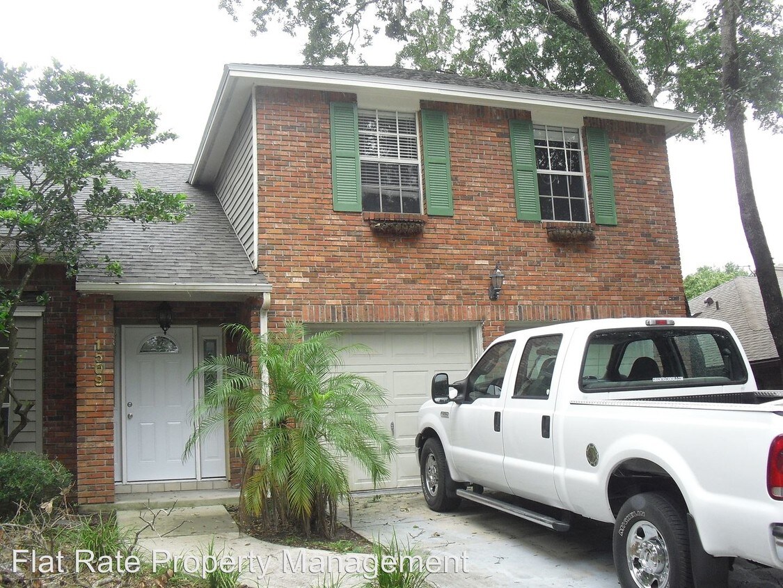 Primary Photo - 1509 Red Oak Ct