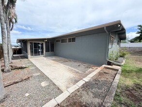 Building Photo - 1427 Puanakau St
