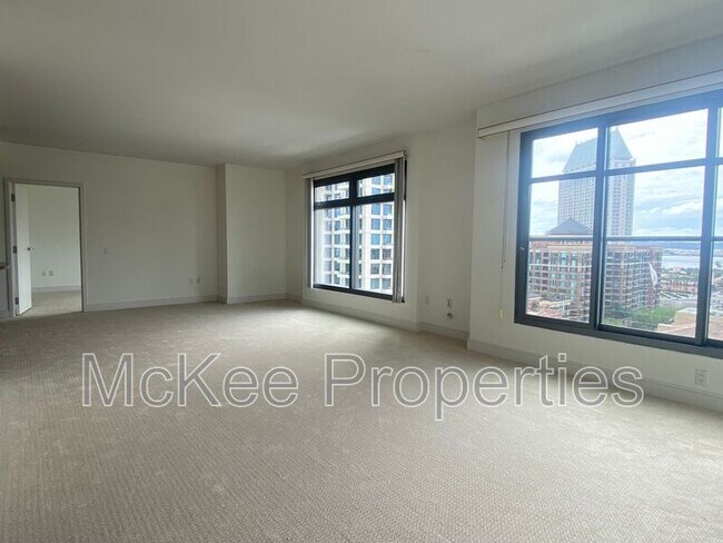 Foto del edificio - 645 Front St