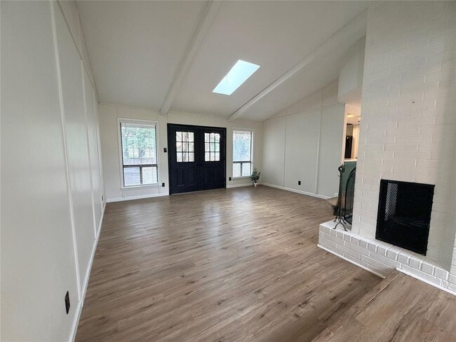 Building Photo - 115 Spanish Oak Cir