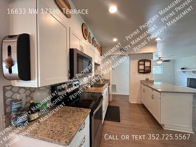 Foto del edificio - 16633 NW 173rd Terrace