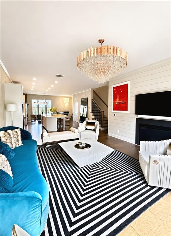 1915 Skyfall Cir