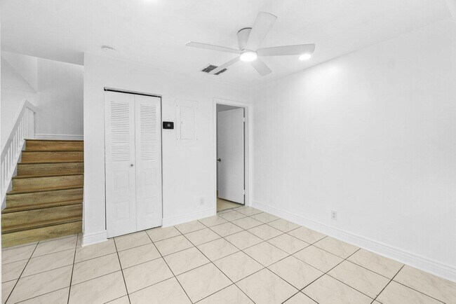 Foto del edificio - 7577 Courtyard Run W