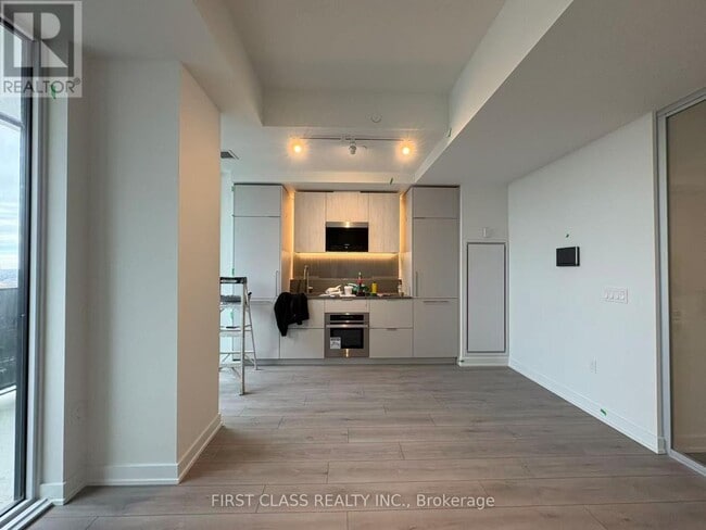 Photo du bâtiment - 1 Fairview Rd E