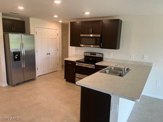 Foto principal - 3014 65th St W