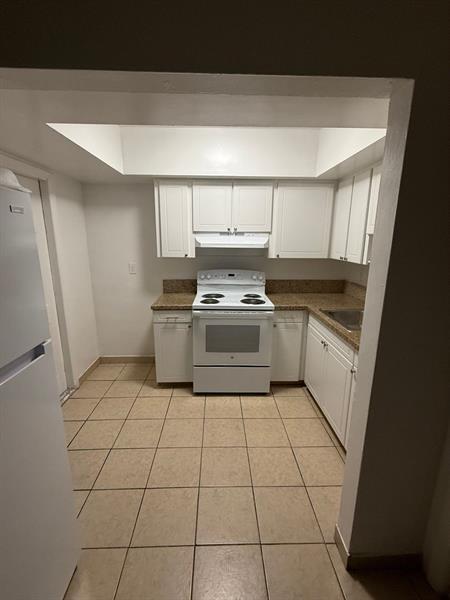 Foto del edificio - 890 NW 39th St