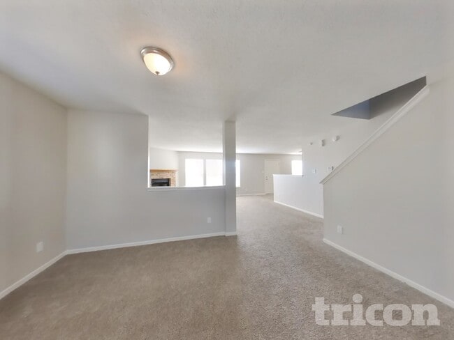 Building Photo - 8343 Weathervane Cir