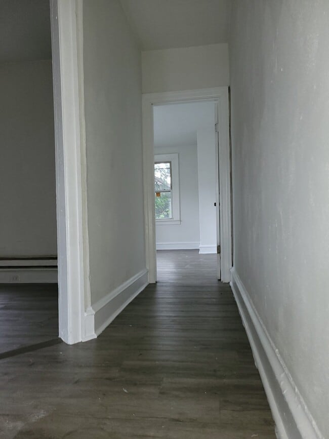 Building Photo - 4942 N 7th St