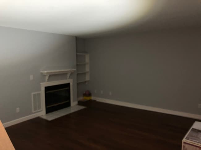 Building Photo - 139 Birdwood Ct