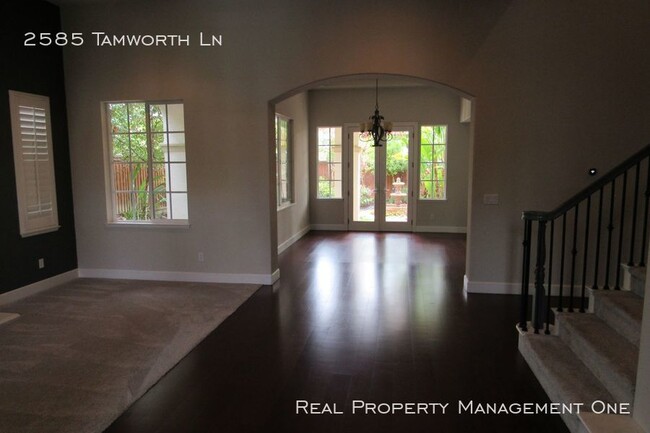 Foto del edificio - 2585 Tamworth Ln