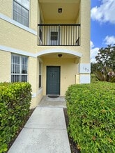 Building Photo - 124 SW Peacock Blvd