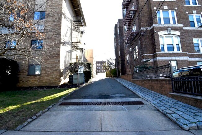 Foto del edificio - 86 W 33rd St