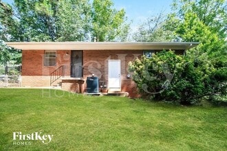 Building Photo - 4078 Ester Dr SW
