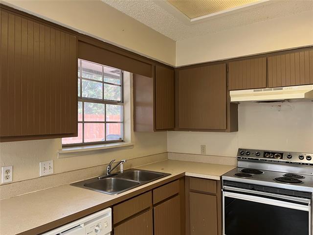Building Photo - 521 N Walnut Creek Dr