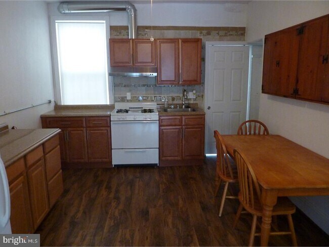 Foto del edificio - 428 N 31st St