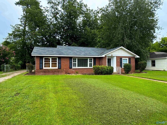 Foto del edificio - 1530 Somerville Rd SE