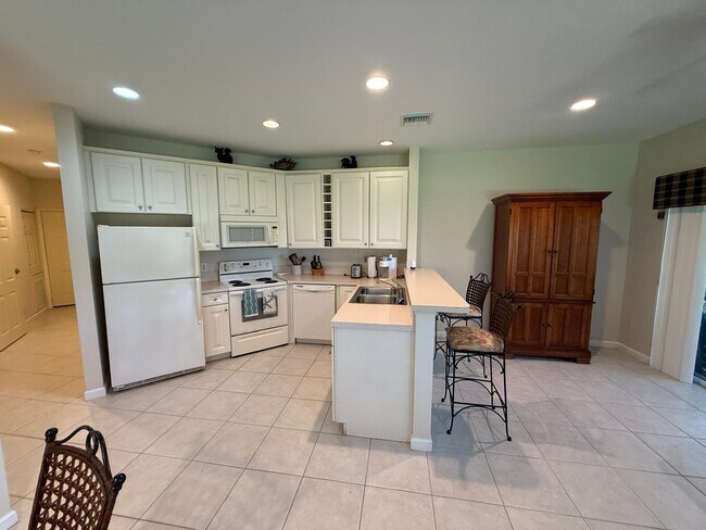 Foto del edificio - 8348 Mulligan Cir