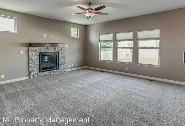 Foto del edificio - 5 br, 3 bath House - 6302 S 185th Ave