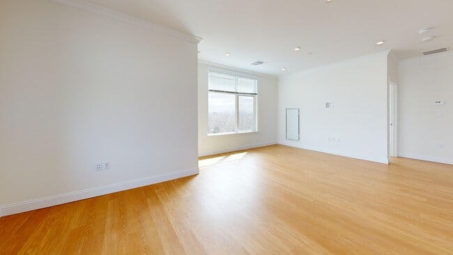 Interior Photo - The Franklin at Hancock Village