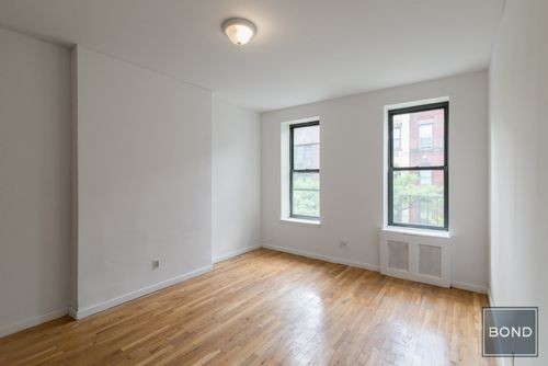 Foto del edificio - 308 E 90th St