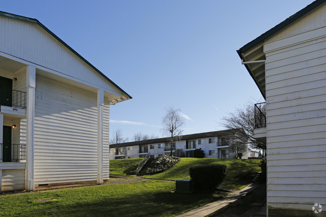 Building Photo - Kenneth Alan Apartments