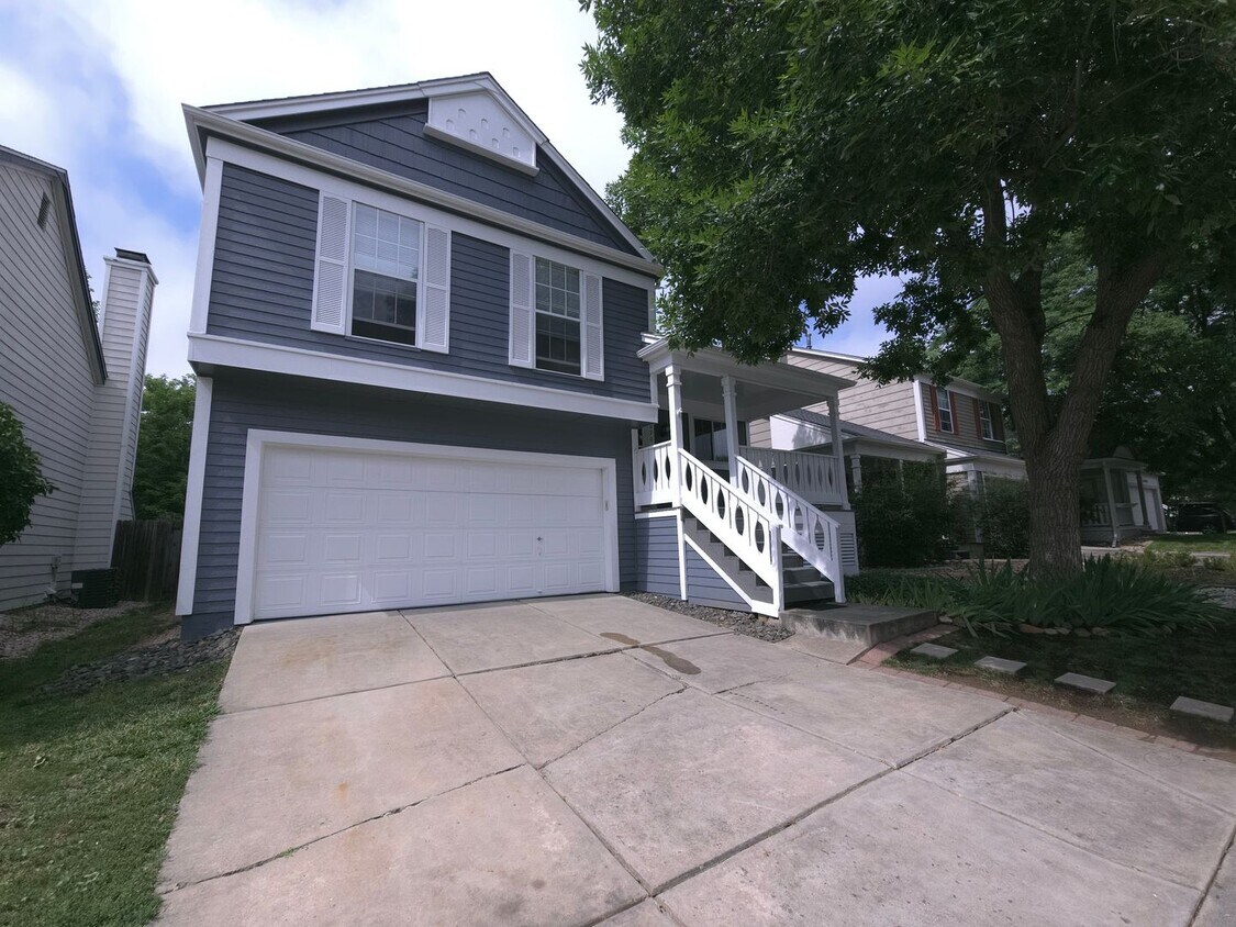 Foto principal - Spacious Tri-Level Home in Lafayette