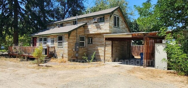 Building Photo - 1620 W Warren St