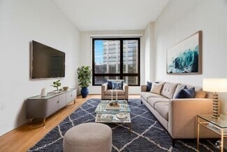 Building Photo - 550 Vanderbilt Ave