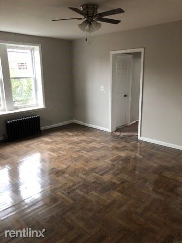 Building Photo - 490 Tremont Ave