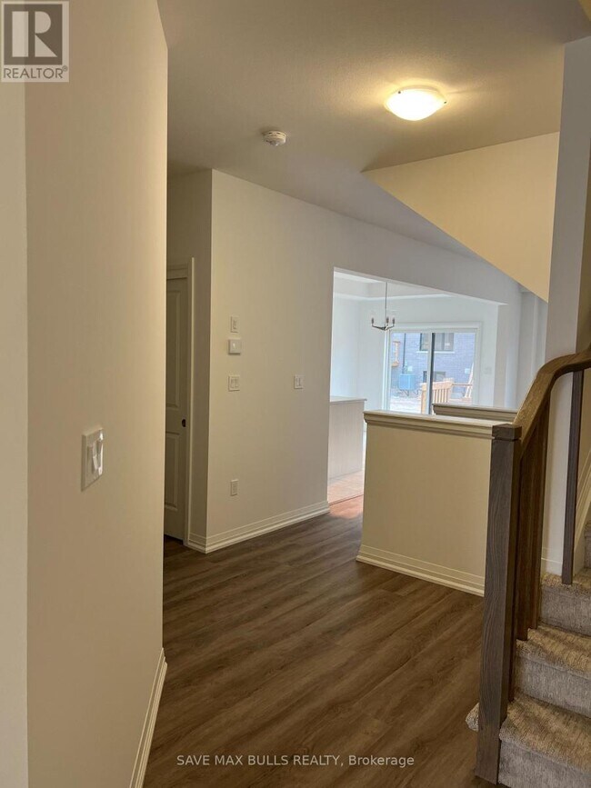 Building Photo - 4552 Portage Rd