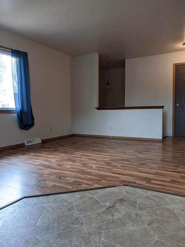 Foto del edificio - 724 Ridgeland Ave