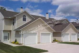 Building Photo - 915 Garden Dr