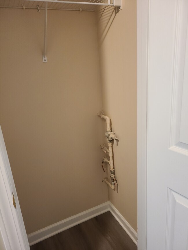 Coat closet - 520 Parkway Rd