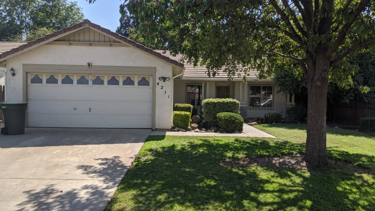 4211 E Howard Ct, Visalia, CA 93292 House for Rent in Visalia, CA