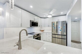 Building Photo - 26000 Hickory Blvd