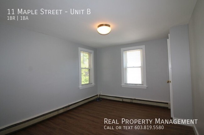 Building Photo - 11 Maple St