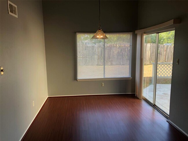 Building Photo - 12162 Huntington Venture Dr