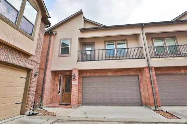 Foto del edificio - 11002 Upland Forest Dr