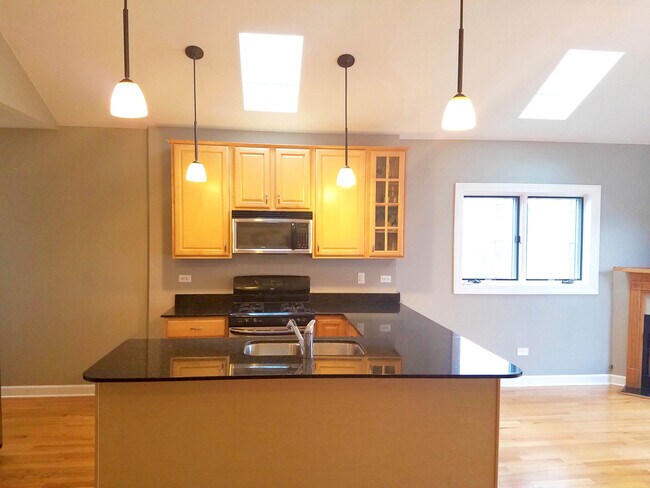 Kitchen - 514 S Denvir Ave