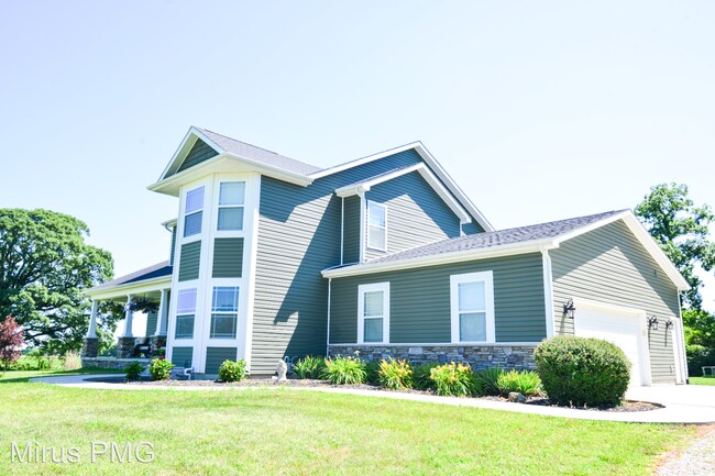 Foto del edificio - 5 br, 3.5 bath House - 6873 S 450 E